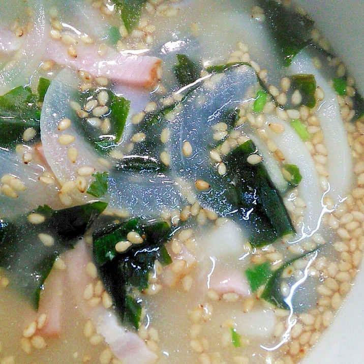 小腹を満たす☆簡単&ヘルシー焙煎ごまスープ小うどん